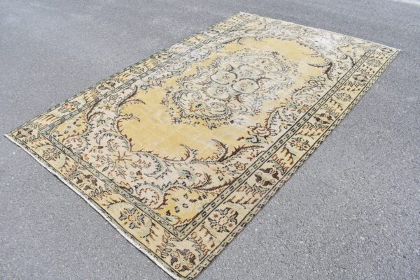 5.9 ft. x 9.4 ft. Vintage Turkish Rug TR08487 Image 1