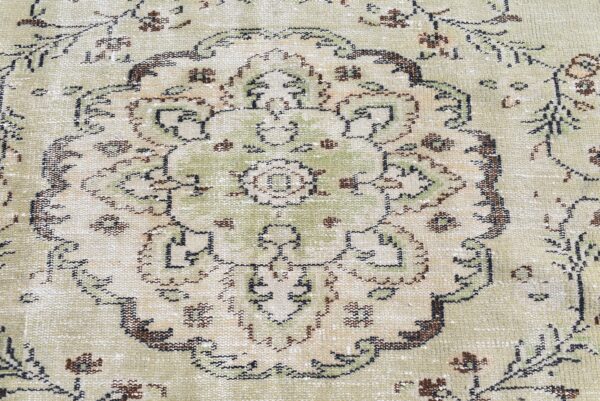 6 ft. x 10 ft. Vintage Turkish Rug TR08507 Image 6