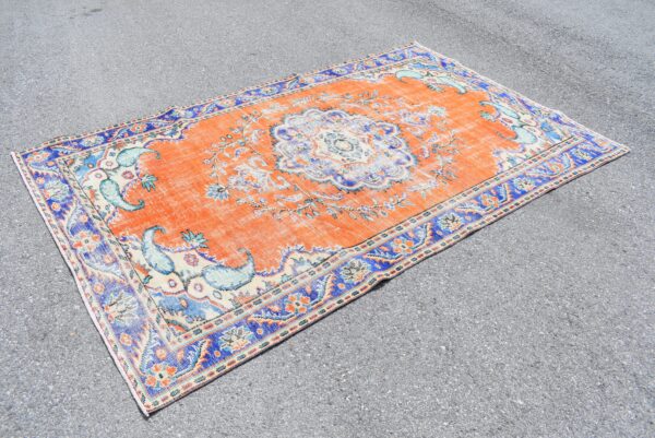 5.5 ft. x 9.2 ft. Vintage Turkish Rug TR08527 Image 1