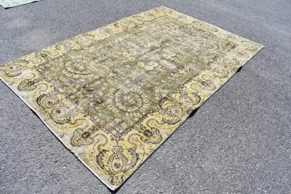 5.4 ft. x 8.4 ft. Vintage Turkish Rug TR08587 Image 1