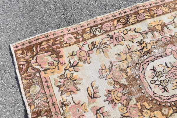 3.8 ft. x 6.4 ft. Vintage Turkish Rug TR08647 Image 6