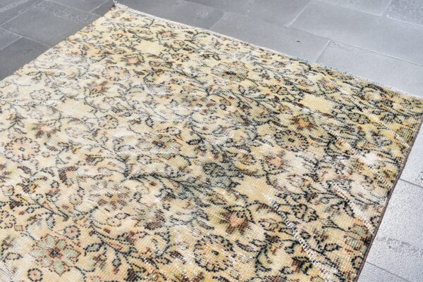 4.6 ft. x 8 ft. Vintage Turkish Rug TR08687 Image 4