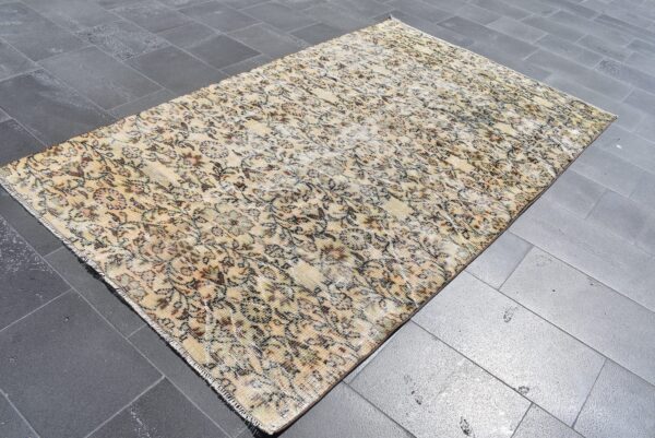 4.6 ft. x 8 ft. Vintage Turkish Rug TR08687 Image 1
