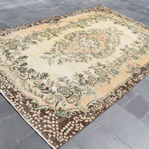 5.5 ft. x 9 ft. Vintage Turkish Rug TR08697 Image 1