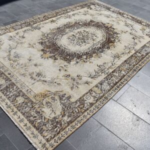 5.9 ft. x 9.4 ft. Vintage Turkish Rug TR08717 Image 1