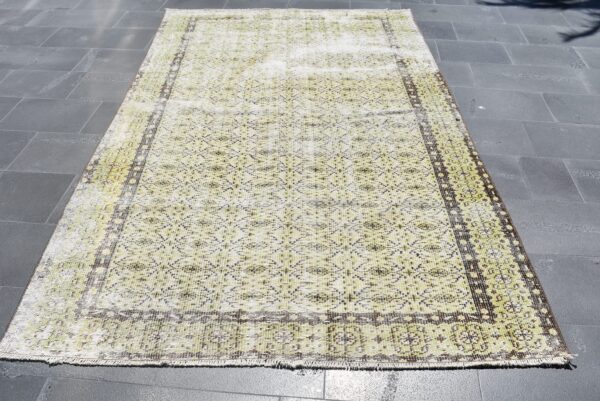 5.1 ft. x 9 ft. Vintage Turkish Rug TR08727 Image 2