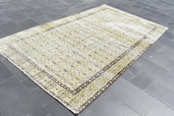 5.1 ft. x 9 ft. Vintage Turkish Rug TR08727 Image 1