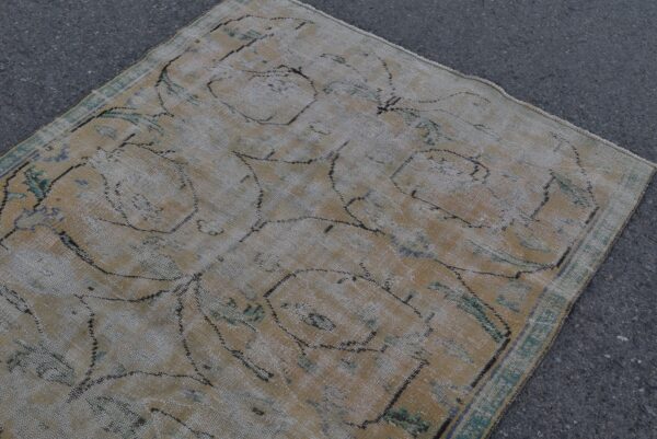 4.7 ft. x 7.9 ft. Vintage Turkish Rug TR08807 Image 4
