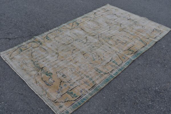 4.7 ft. x 7.9 ft. Vintage Turkish Rug TR08807 Image 1