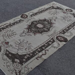 4.9 ft. x 8.9 ft. Vintage Turkish Rug TR08827 Image 1