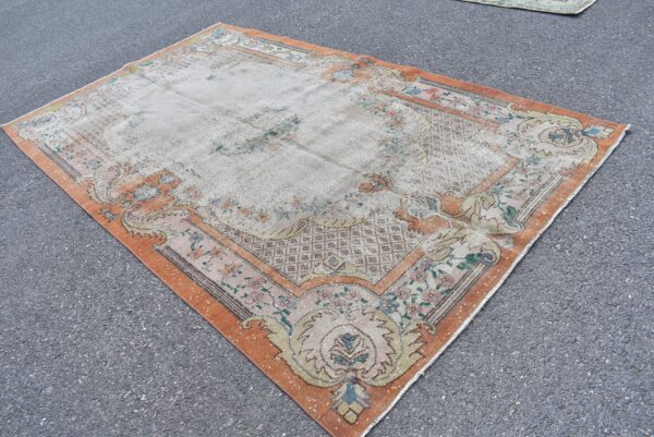 5.6 ft. x 9.5 ft. Vintage Turkish Rug TR08887 Image 3