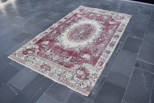 5.2 ft. x 8.8 ft. Vintage Turkish Rug TR09027 Image 1