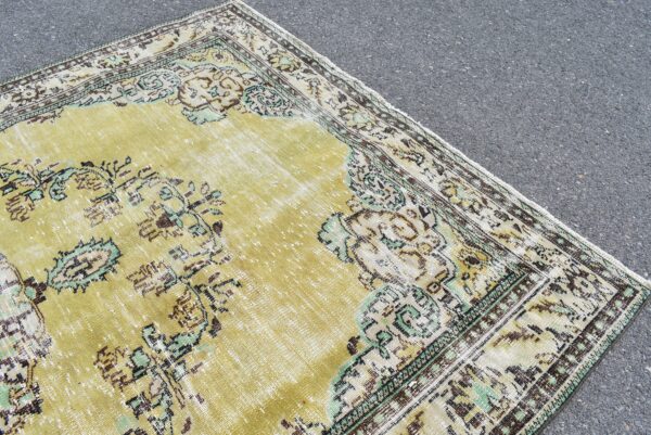 6.3 ft. x 10.1 ft. Vintage Turkish Rug TR09057 Image 4