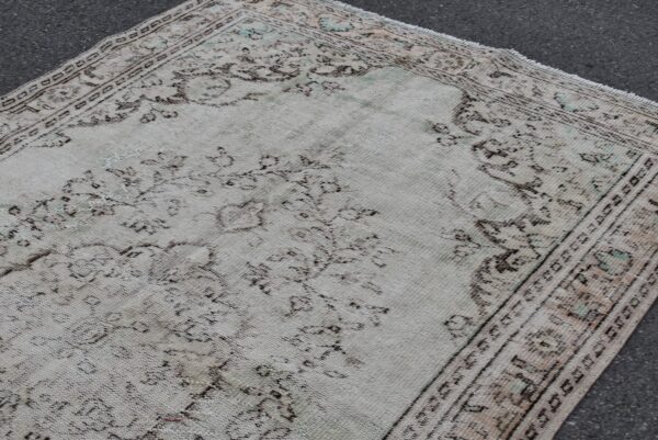 5.4 ft. x 9.5 ft. Vintage Turkish Rug TR09197 Image 4