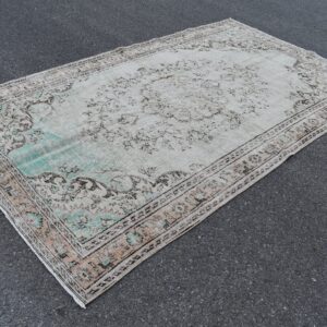 5.4 ft. x 9.5 ft. Vintage Turkish Rug TR09197 Image 1