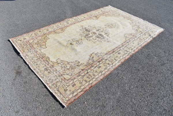 5.2 ft. x 8.8 ft. Vintage Turkish Rug TR09377 Image 1