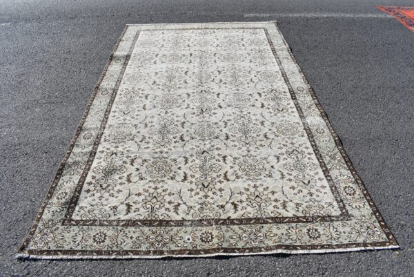 5.9 ft. x 9.8 ft. Vintage Turkish Rug TR09407 Image 2