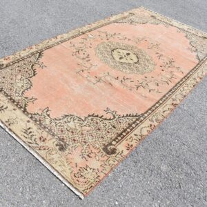 4.7 ft. x 8.7 ft. Vintage Turkish Rug TR09527 Image 1