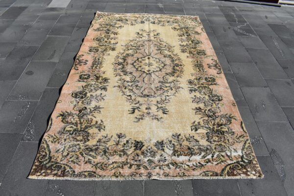 5.1 ft. x 8.5 ft. Vintage Turkish Rug TR09547 Image 2