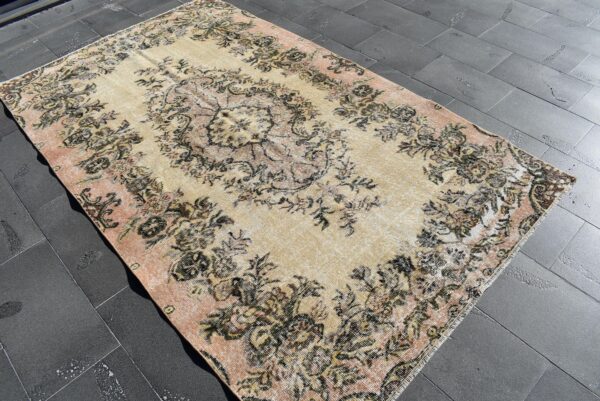 5.1 ft. x 8.5 ft. Vintage Turkish Rug TR09547 Image 3