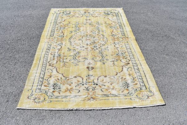 4.7 ft. x 7.5 ft. Vintage Turkish Rug TR09817 Image 2