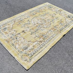 4.7 ft. x 7.5 ft. Vintage Turkish Rug TR09817 Image 1