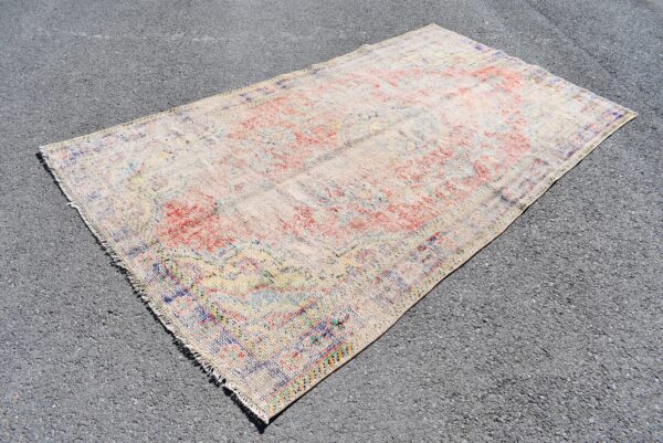 5 ft. x 9.2 ft. Vintage Turkish Rug TR09877 Image 1