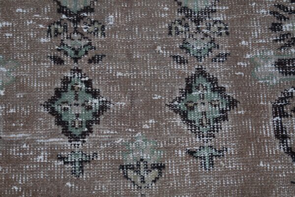 5.5 ft. x 10.1 ft. Vintage Turkish Rug TR09957 Image 6