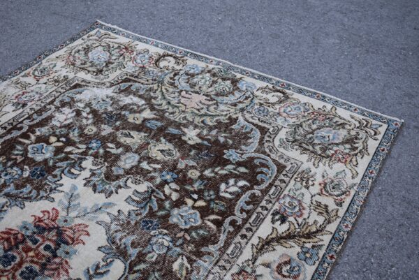 5.7 ft. x 9 ft. Vintage Turkish Rug TR09987 Image 4