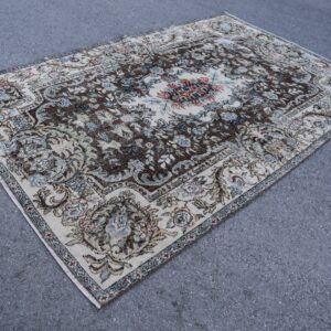 5.7 ft. x 9 ft. Vintage Turkish Rug TR09987 Image 1