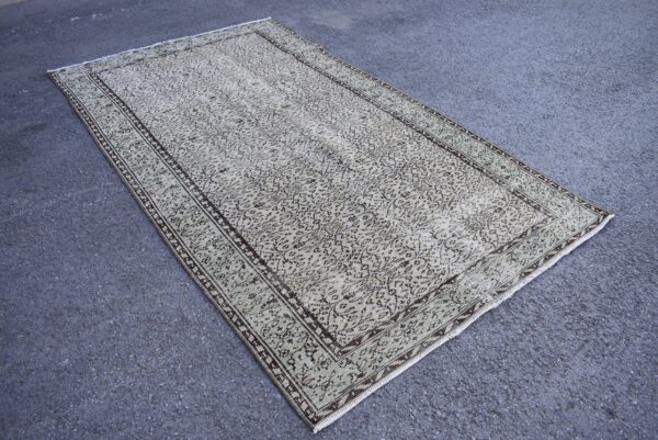 5 ft. x 8.7 ft. Vintage Turkish Rug TR09997 Image 3