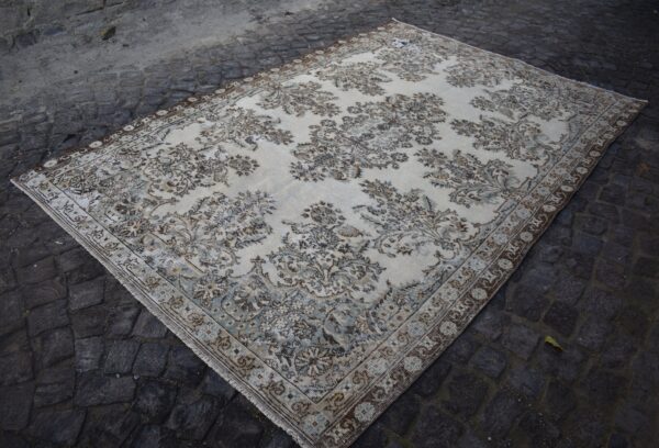 6.2 ft. x 9.5 ft. Vintage Turkish Rug TR10117 Image 1