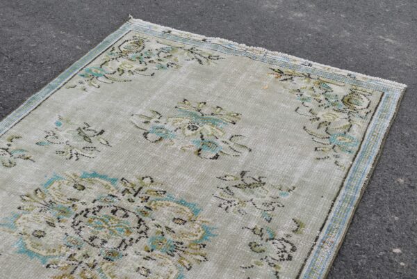 4.3 ft. x 8.2 ft. Vintage Turkish Rug TR10137 Image 4