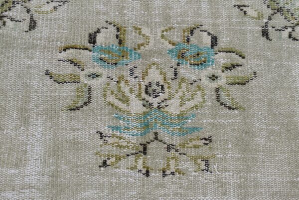 4.3 ft. x 8.2 ft. Vintage Turkish Rug TR10137 Image 6