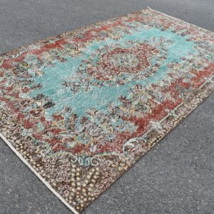 5.6 ft. x 9.5 ft. Vintage Turkish Rug TR10217 Image 1