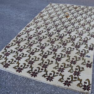 5.2 ft. x 9.4 ft. Vintage Turkish Rug TR10267 Image 1