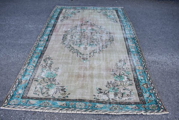 5.7 ft. x 8.9 ft. Vintage Turkish Rug TR10277 Image 2