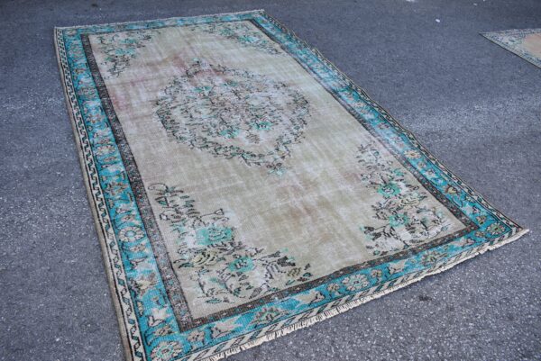 5.7 ft. x 8.9 ft. Vintage Turkish Rug TR10277 Image 3