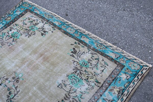 5.7 ft. x 8.9 ft. Vintage Turkish Rug TR10277 Image 5