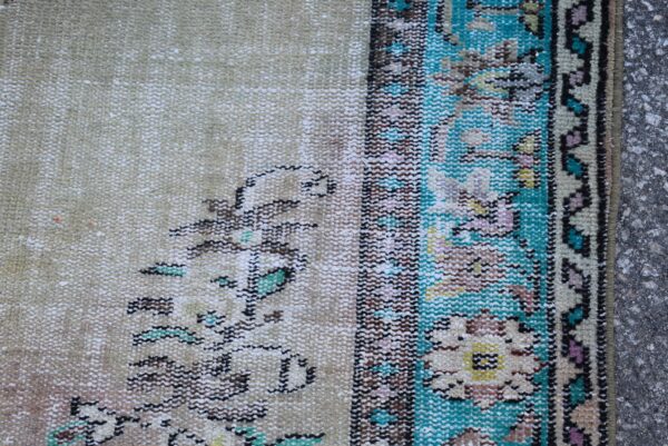 5.7 ft. x 8.9 ft. Vintage Turkish Rug TR10277 Image 6