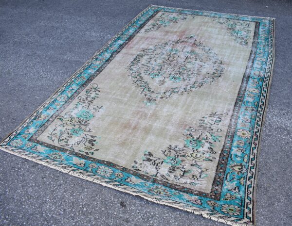 5.7 ft. x 8.9 ft. Vintage Turkish Rug TR10277 Image 1