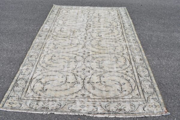 5.2 ft. x 8.4 ft. Vintage Turkish Rug TR10347 Image 2