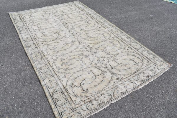 5.2 ft. x 8.4 ft. Vintage Turkish Rug TR10347 Image 3