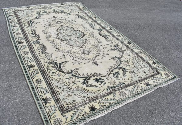 5.8 ft. x 9.5 ft. Vintage Turkish Rug TR10357 Image 2