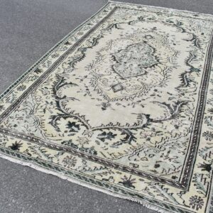 5.8 ft. x 9.5 ft. Vintage Turkish Rug TR10357 Image 1