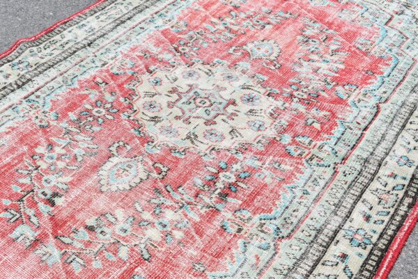 5.8 ft. x 9.3 ft. Vintage Turkish Rug TR10457 Image 5