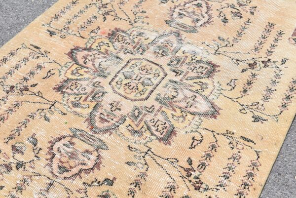 4.4 ft. x 7.8 ft. Vintage Turkish Rug TR10507 Image 5