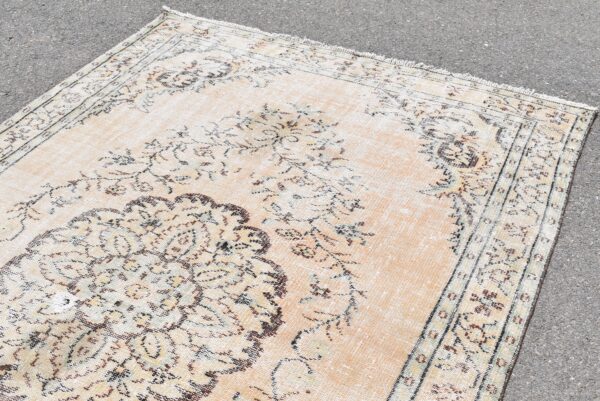 5.7 ft. x 9.4 ft. Vintage Turkish Rug TR10517 Image 4