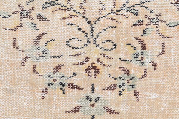 5.7 ft. x 9.4 ft. Vintage Turkish Rug TR10517 Image 6