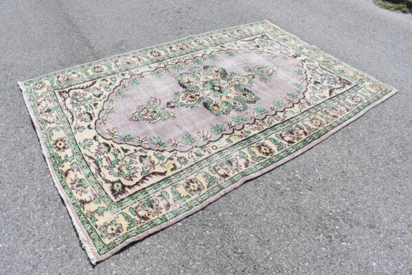 5.8 ft. x 8.6 ft. Vintage Turkish Rug TR10537 Image 1